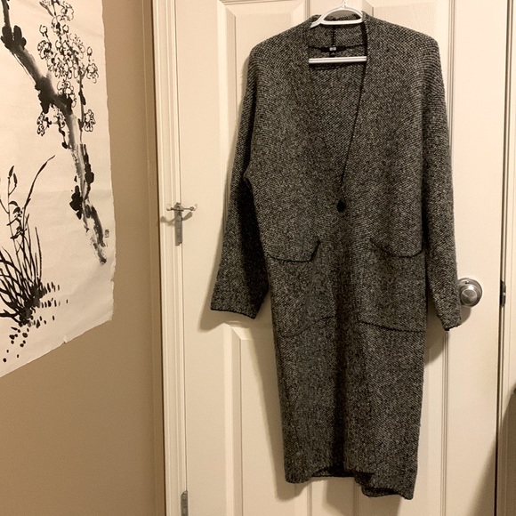 Uniqlo Sweaters - Uniqlo wool blended long cardigan